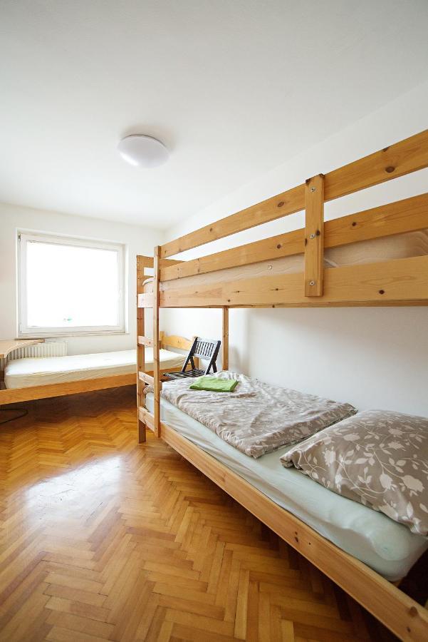 Sweet Apartments With Free Private Parking Liubliana Exterior foto