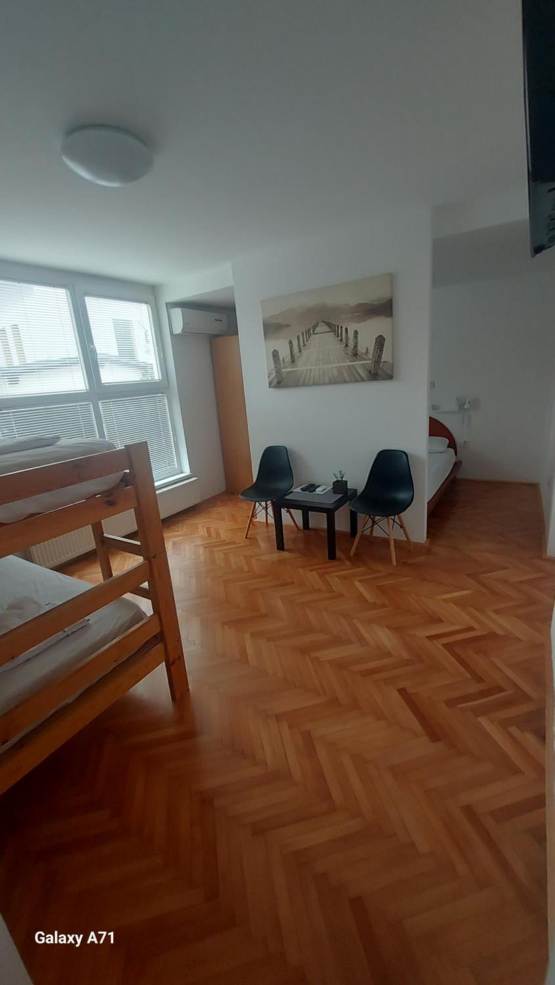 Sweet Apartments With Free Private Parking Liubliana Exterior foto